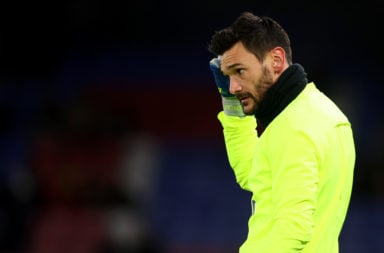 Hugo Lloris of Tottenham Hotspur warms up ahead of the Premier League match between Crystal Palace and Tottenham Hotspur